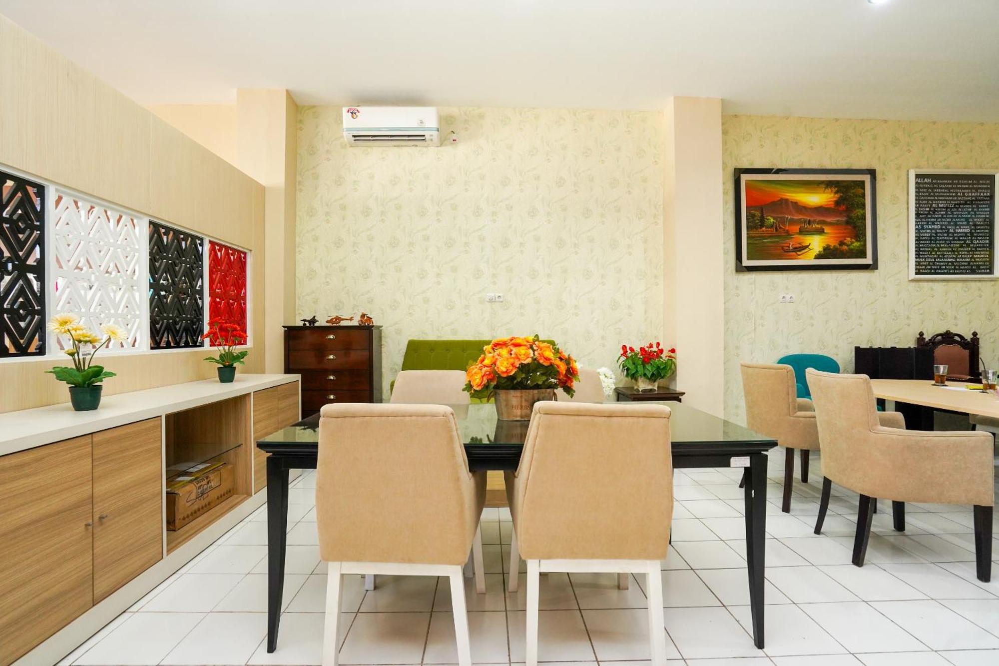 Hotel O Surabaya Near Surabaya Town Square Formerly Kupang Gunung Residence Экстерьер фото