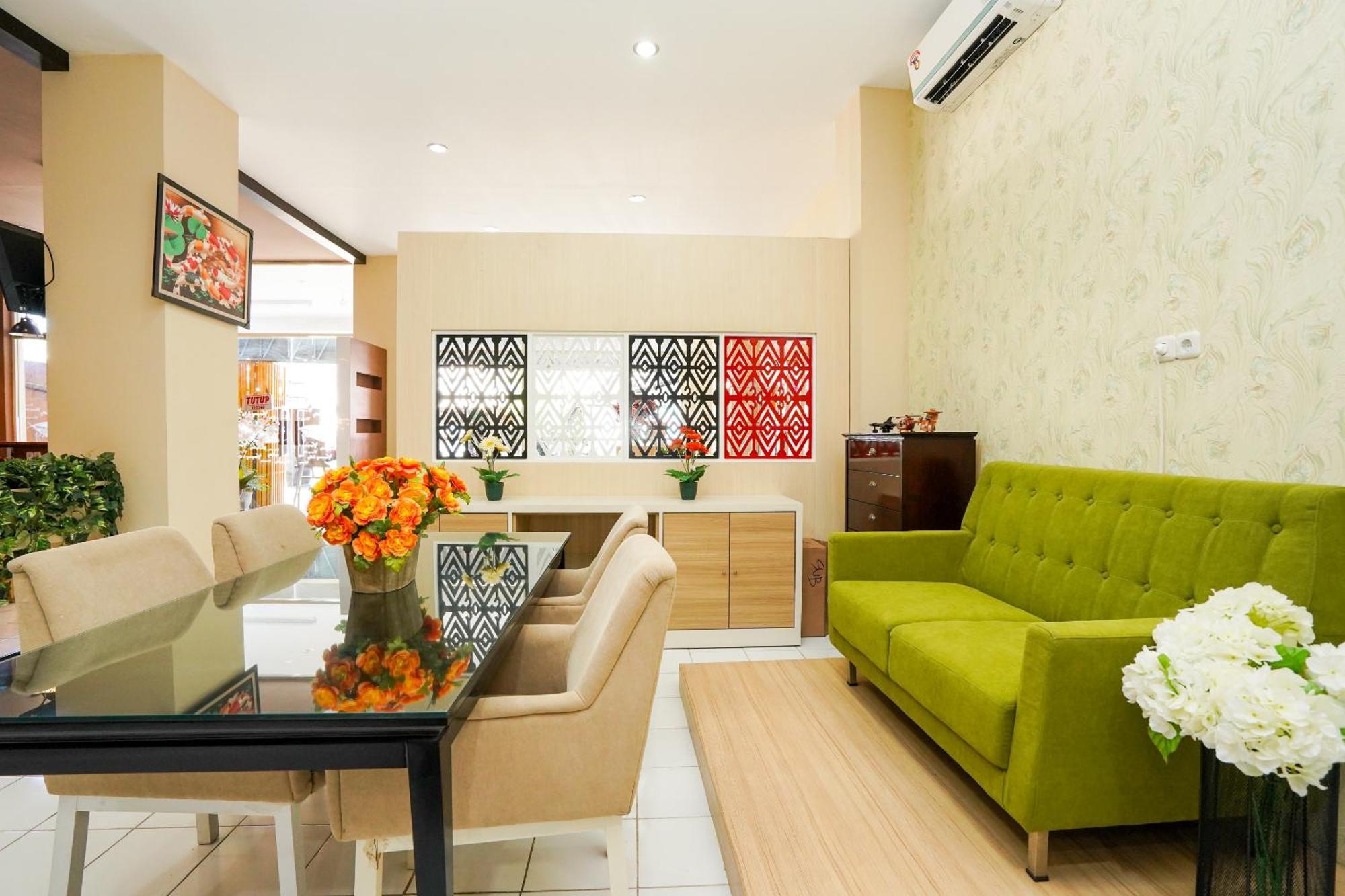 Hotel O Surabaya Near Surabaya Town Square Formerly Kupang Gunung Residence Экстерьер фото