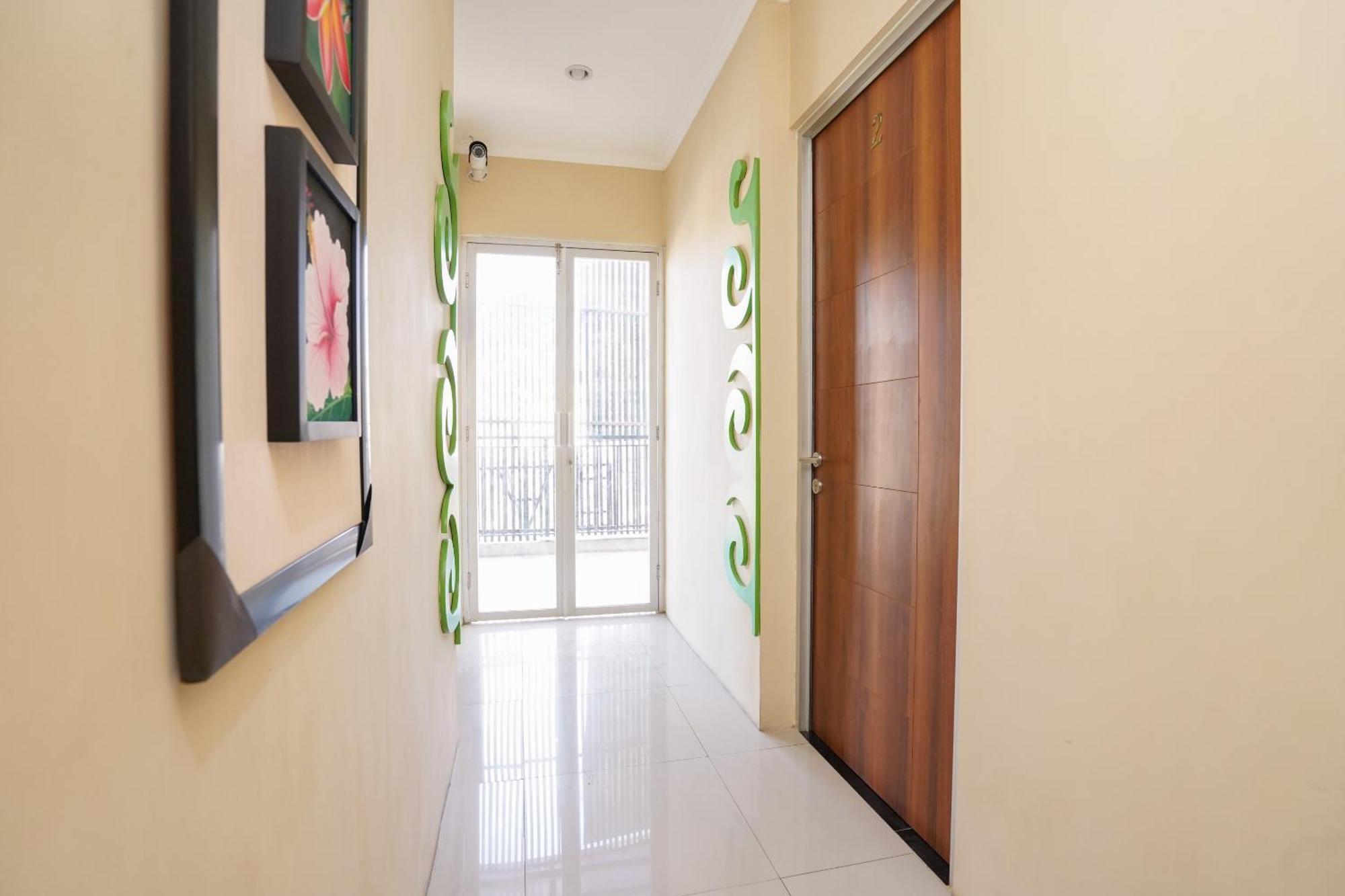 Hotel O Surabaya Near Surabaya Town Square Formerly Kupang Gunung Residence Экстерьер фото